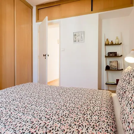 Trendy In Bairro Alto Apartment
