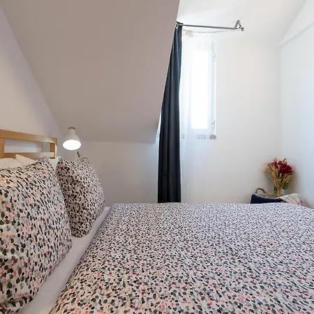 Trendy In Bairro Alto Apartment *
