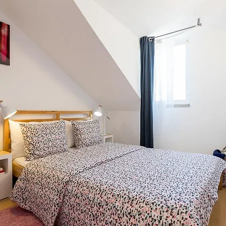 Trendy In Bairro Alto Apartment Lisbon