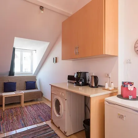 Trendy In Bairro Alto Apartment